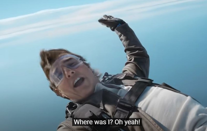 Tom Cruise le-a mulțumit fanilor pentru contribuția la succesul „Top Gun: Maverick”, în timp ce sărea dintr-un avion