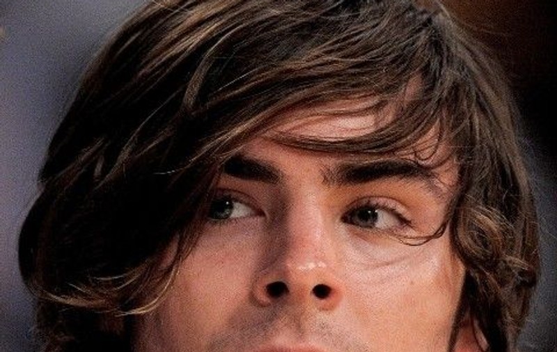 Zac Efron a fost desemnat actorul cu cel mai tare trup de la Hollywood