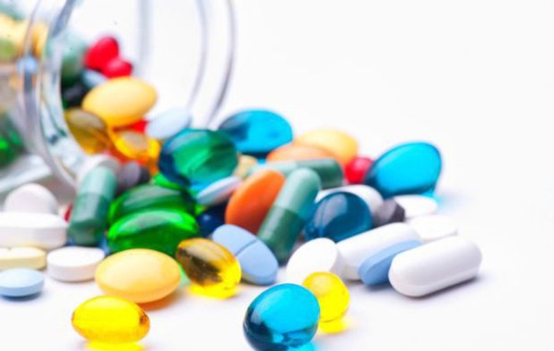 Medici români ar fi fost mituți de o companie farmaceutică din Israel pentru a prescrie un medicament