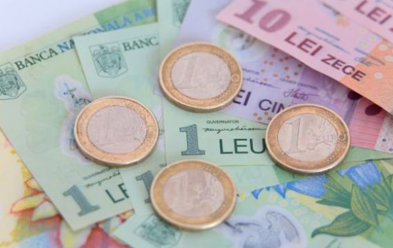 Veniturile la PENSII scad cu 2,6 milioane lei