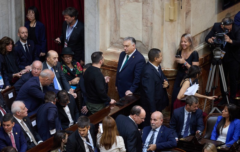 Ucraina şi Ungaria pregătesc o întâlnire între Volodimir Zelenski şi Viktor Orban, pe fondul tensiunilor dintre cele două țări
