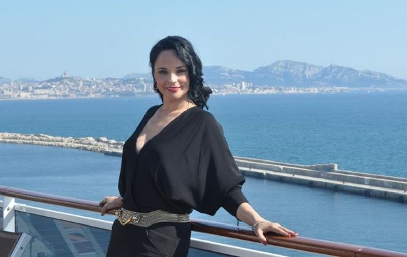 Andreea Marin este AMBASADOR al Asociației "Nelson Mandela 466-64 Bangles România"