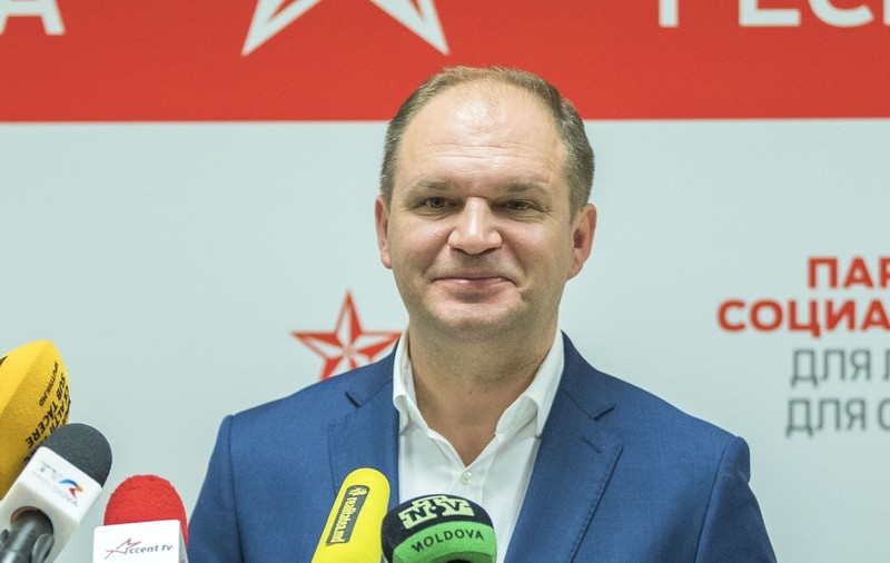 Primarul prorus Ion Ceban asigură că postul Radio Chișinău va emite fără probleme în timpul mandatului său