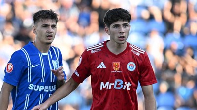 stefan bana otelulb galati fotbalist pe teren