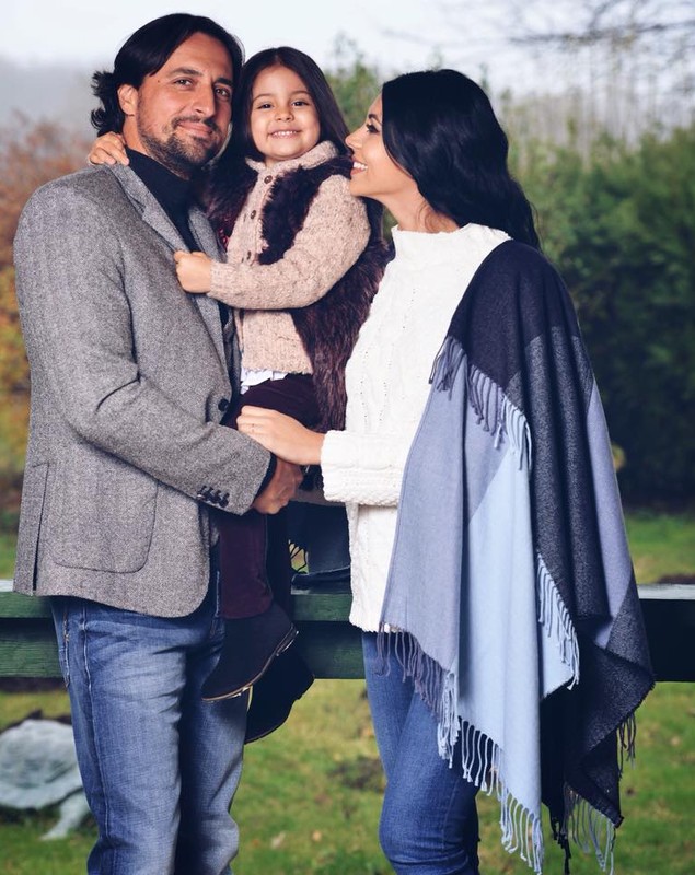 Cum arată fetița actorului Denis Ștefan și a fostei "bebelușe" Cristina. E o prințesă în miniatură | FOTO
