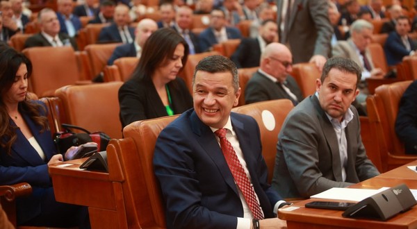 Sorin Grindeanu și Ciprian Șerban în Parlament FOTO Eli Driu