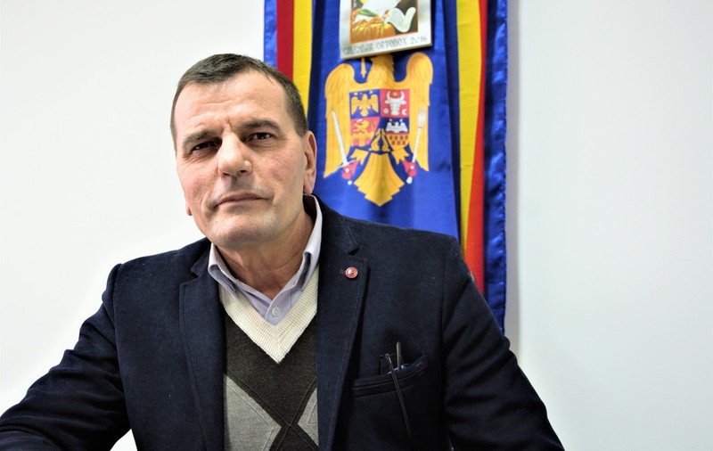 Un primar din Botoșani a murit pe treptele unui spital fără medic de gardă! „Pur şi simplu au dat concedii la medici şi au închis spitalul”