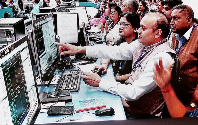 India a pierdut contactul cu Vikram, astronava care trebuia să aselenizeze
