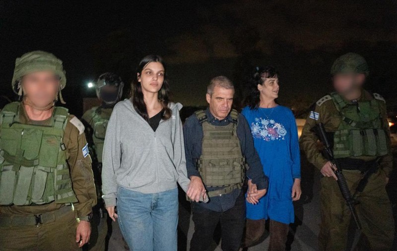 Două ostatice americane, eliberate de Hamas, care a răpit „200 de oameni, printre care și 20 de copii”. Ajutoarele umanitare, încă așteptate în Gaza