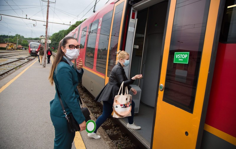 Slovenia este prima țară europeană care a declarat sfârșitul epidemiei de coronavirus și a decis să deschidă granițele