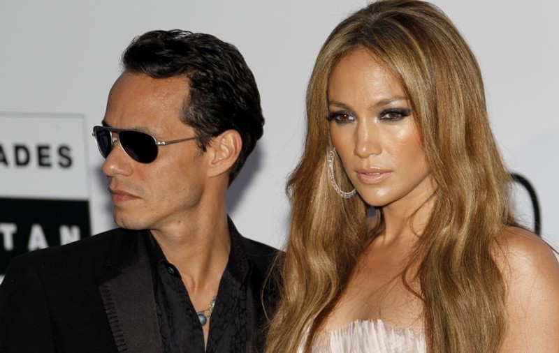 Marc Anthony şi Jennifer Lopez, reţinuţi pe un aeroport din Moscova 