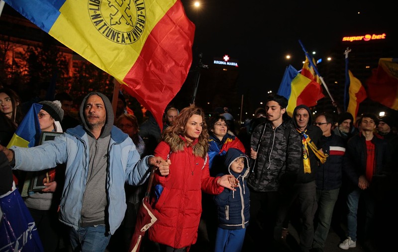 Noi proteste în București și Constanța. „Foamea ne scoate din casă”