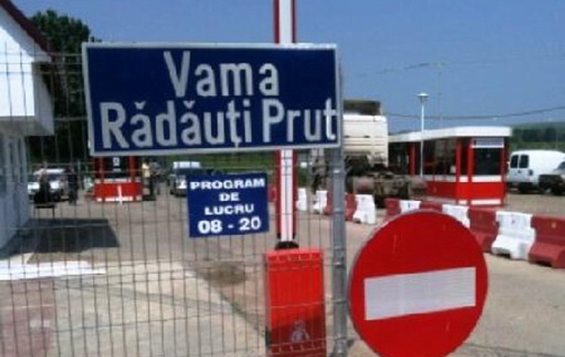 Vameșii din Botoșani confiscă alimentele de origine animală, de frica pestei porcine. "Nicio măsură nu este exagerată"