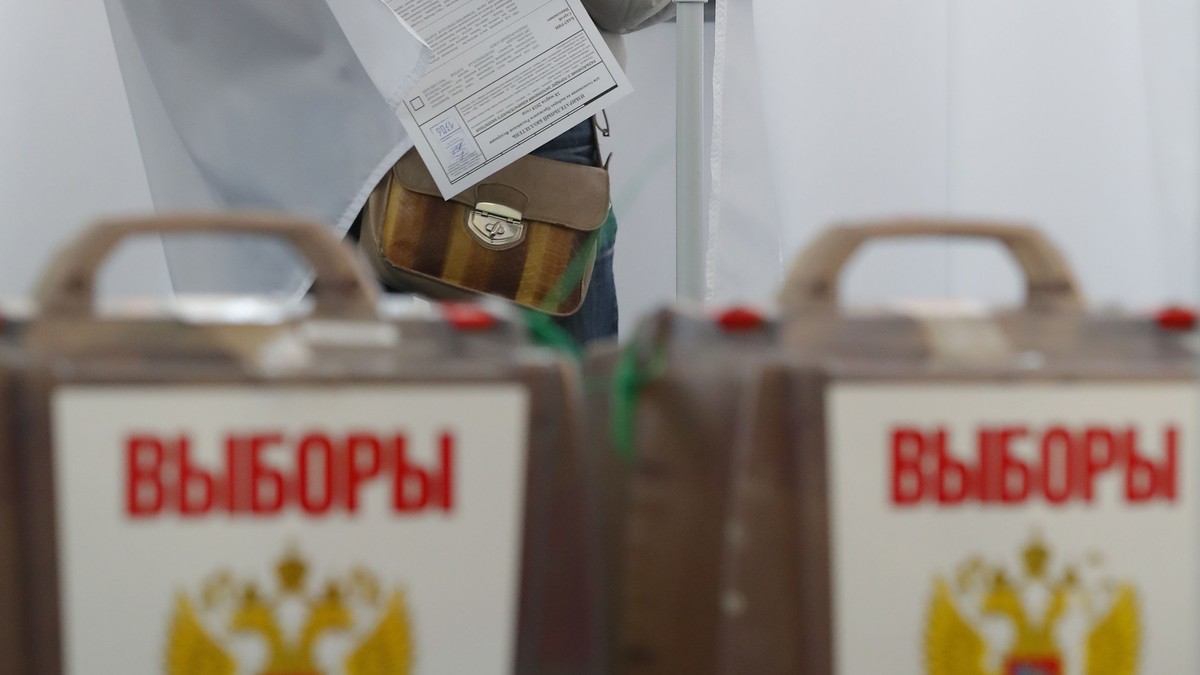 Calculatoarele Comisiei Electorale din Rusia ar fi fost atacate cibernetic