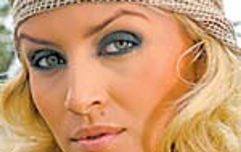 Adina Halas conduce 'Comando Romania'