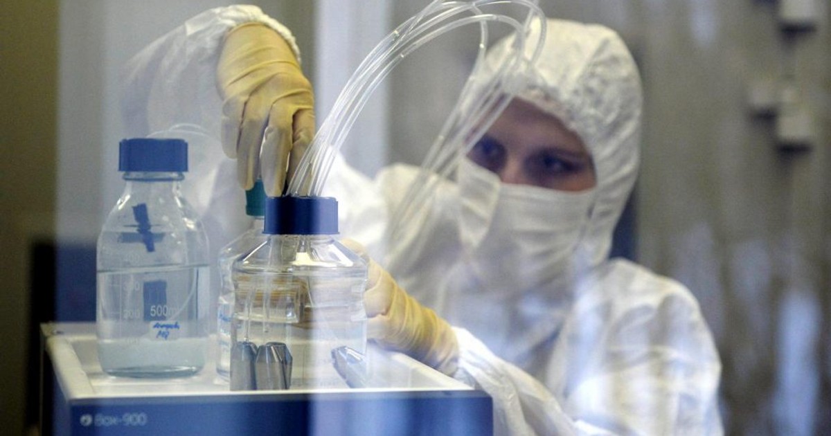 VIDEO AstraZeneca a suspendat testele cu vaccinul său anti-COVID, după ce un voluntar a suferit o “boală inexplicabilă”
