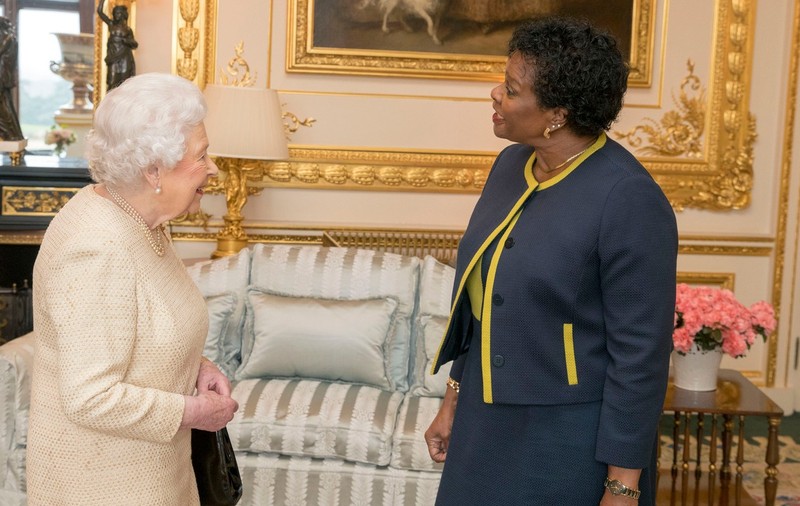 S-a născut o nouă republică. Barbados sărbătorește înlăturarea reginei Elisabeta a II-a de la conducerea statului