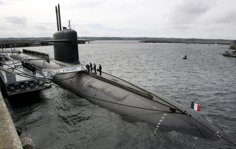 Pușcașii marini francezi au tras asupra unor drone apărute deasupra bazei de submarine nucleare din Île Longue