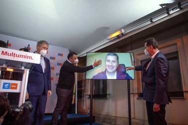 Diagnosticat cu COVID-19, Dan Barna a fost doar „virtual” alături de colegii săi de la USR Plus | Foto: Inquam Photos