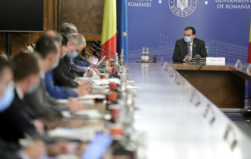 Orban, întâlnire cu instituţiile de control, la Palatul Victoria. S-a discutat despre sancţiunile din starea de alertă