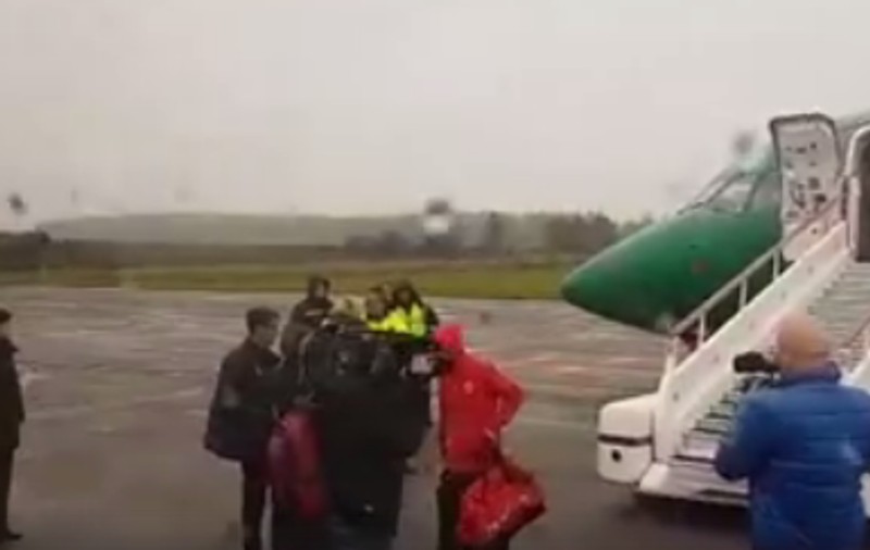 Dinamo a ajuns în Belarus, la ploaie și la frig! Meci amical cu Dinamo Brest, mâine, de la ora 19.00