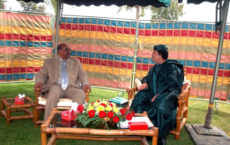 Foto | Află de ce Muammar Gaddafi stătea în cort oriunde mergea
