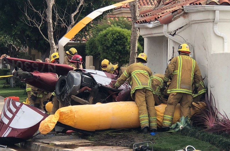 Un elicopter s-a prăbușit peste o locuință din California