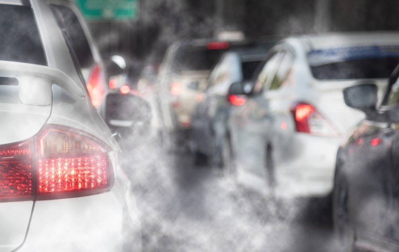 UE amână regulile privind emisiile auto – o veste bună pentru industria din România şi pentru locurile de muncă