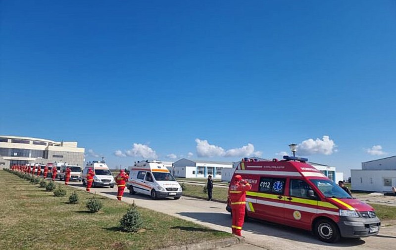România a donat Ucrainei 11 ambulanțe ce vor fi folosite pentru evacuarea răniților și acordarea ajutorului medical de urgență