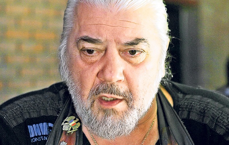 Nicu Covaci, liderul legendarei trupe Phoenix, şi-a deschis sufletul într-un interviu-eveniment acordat ziarului Libertatea: "Sunt zile în care mănânc doar pită uscată, dar mi-am păstrat demnitatea!"