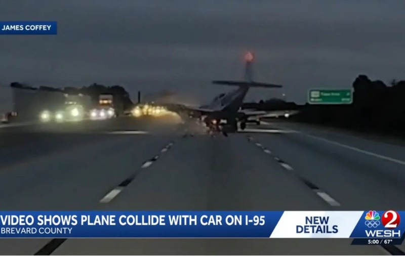 Un avion a aterizat de urgență pe capota unei mașini, în mijlocul autostrăzii, în Florida: șoferița, aproape să fie strivită | Video