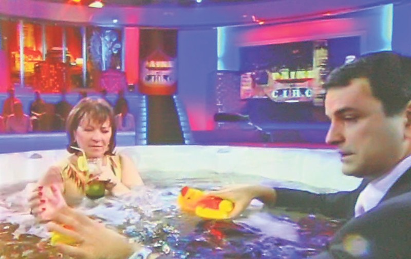 Lucian Mândruţă, în jacuzzi cu Norica Nicolai