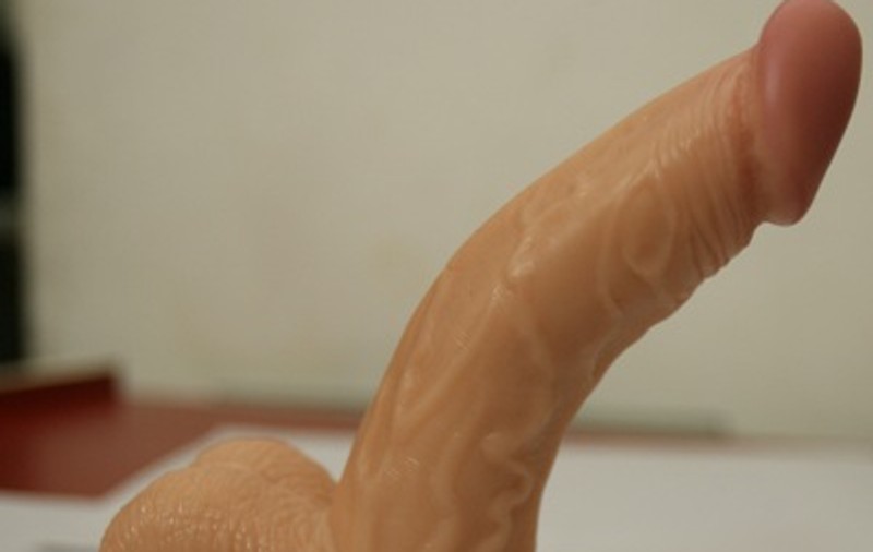 A vrut să-i dăruiască un vibrator ministrei