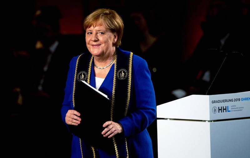 Angela Merkel se gândeşte să redevină profesor după ce îşi termină mandatul de cancelar