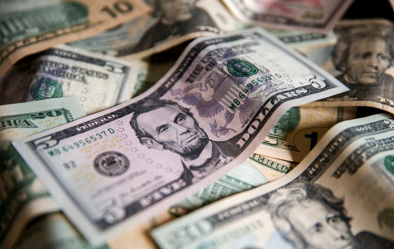 Curs valutar 13 februarie 2020 | Leul s-a apreciat față de euro, dar pierde teren în raport cu dolarul american. Unde găsim cel mai bun curs