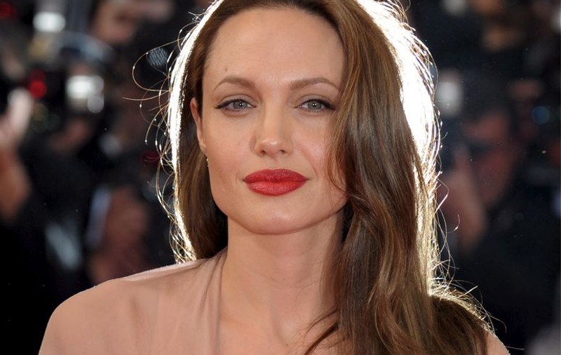 Angelina Jolie a obţinut din nou permisiunea de a filma în Bosnia