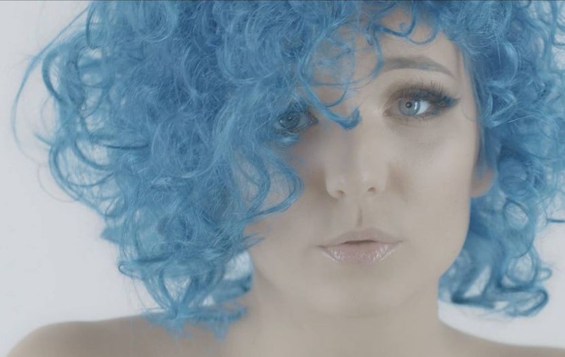 PREMIERĂ LIBERTATEA.RO | SORANA lansează single-ul şi videoclipul "Pijamale"