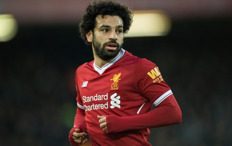 Clubul Liverpool l-a denunţat pe Mohamed Salah pentru utilizarea telefonului mobil la volan / VIDEO