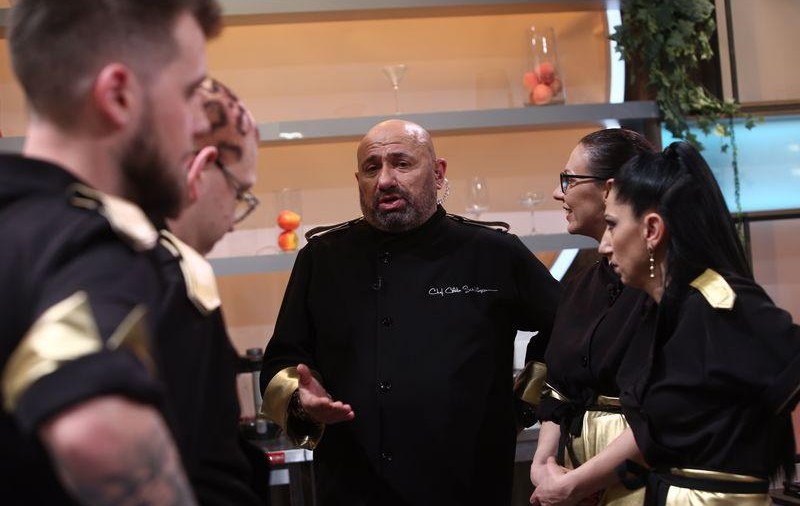Cătălin Scărlătescu pierde un om în duelul de la „Chefi la Cuțite”, sezonul 10. „Mi-a părut rău pentru faptul că l-am dezamăgit”