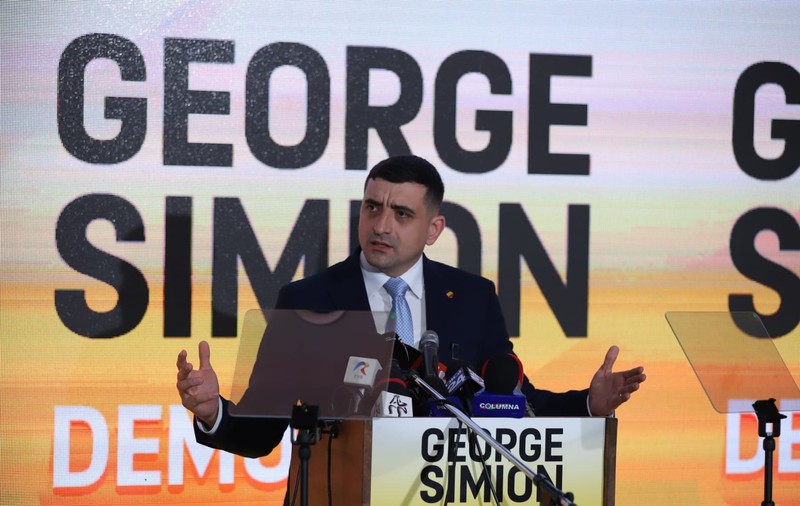 George Simion, învins în instanță de Anatol Șalaru, care îl acuzase că s-a întâlnit cu spioni ruși