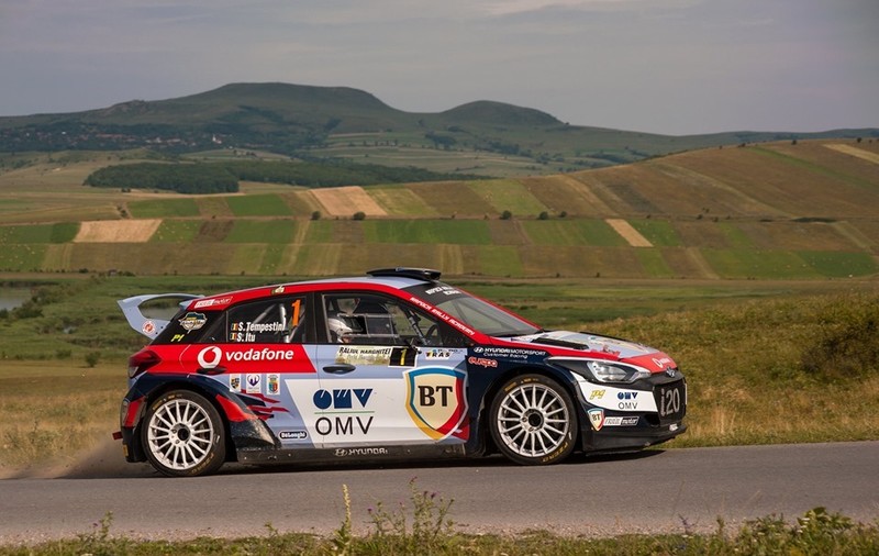 Campionii de la Napoca Rally Academy atacă Raliul Sibiului cu cinci echipaje și vizează victorii pe linie