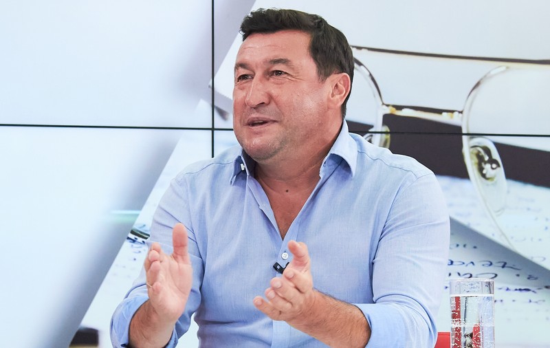 Viorel Moldovan, antrenorul care i-a șocat pe francezii de la L'Équipe: "Am împușcat cerbi carpatini și urși!"