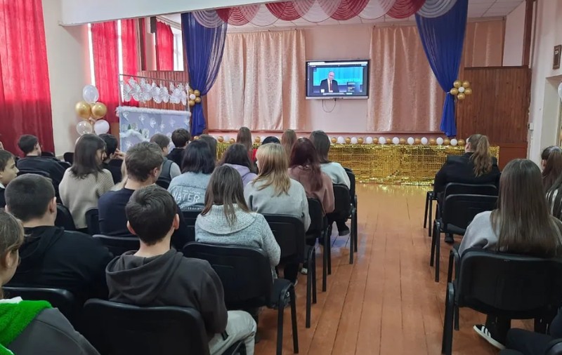 Copiii de grădiniță, puși să urmărească Linia Directă a lui Vladimir Putin: „Parte a procesului educațional”