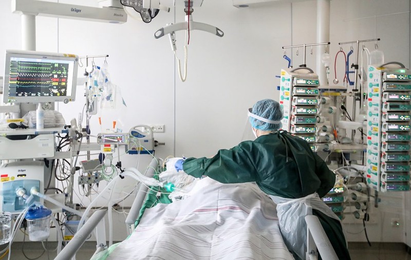 Ungaria trimite României echipament medical și Favipiravir pentru tratarea bolnavilor de COVID