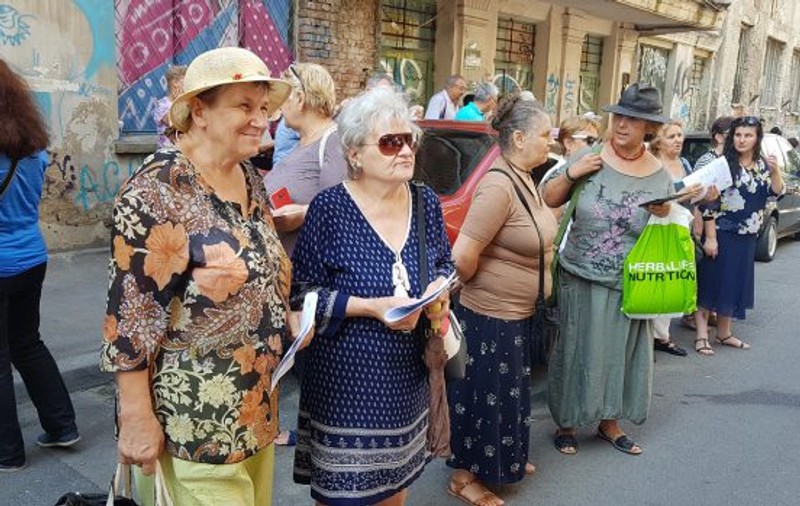 S-au ocupat toate locurile în tabăra pentru pensionari din Grecia și nu se mai fac înscrieri