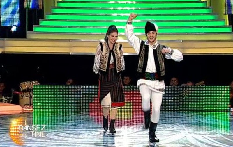 DANSEZ PENTRU TINE. Dima şi Iulia au rupt ringul! Vezi ce părere au avut juraţii!