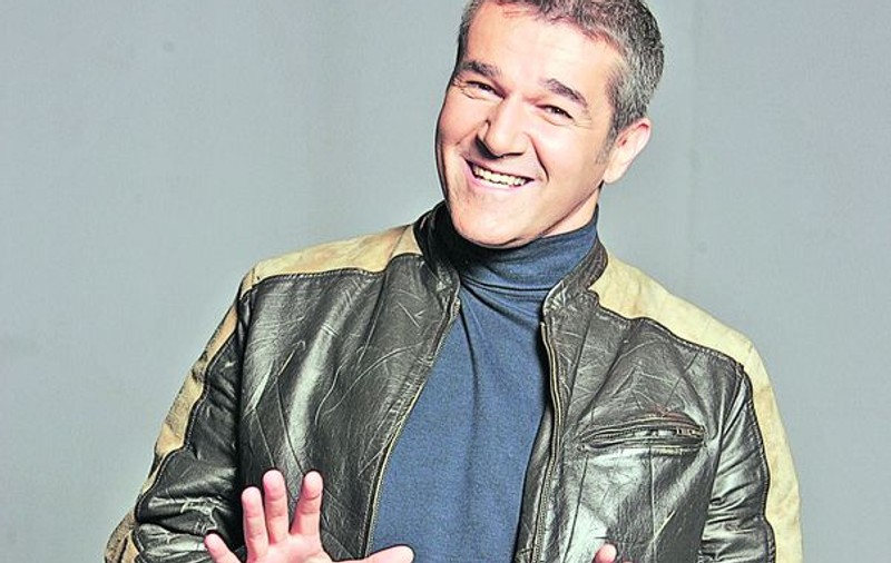 Dan Bittman, solistul formaţiei Holograf şi, mai nou, membru în Comisia de Etică a FRF, îi critică pe conducătorii din Liga I