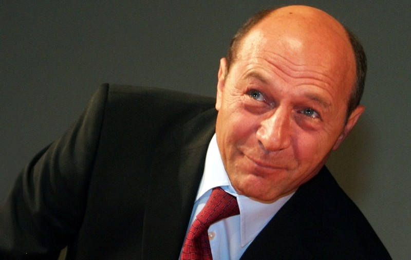 CE FACE BĂSESCU ACUM. Primele cuvinte ale preşedintelui suspendat pe ziua de azi 