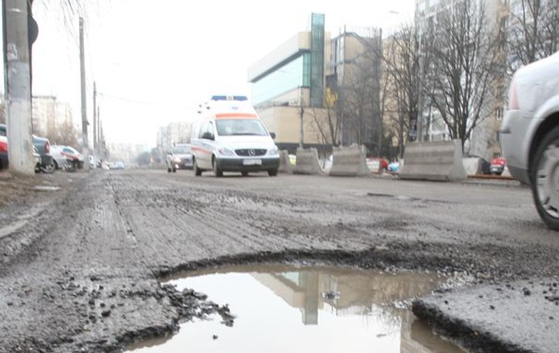 Suntem sub Bangladesh, Burkina Faso sau Burundi la calitatea drumurilor. Există însă două ţări care stau mai prost ca noi