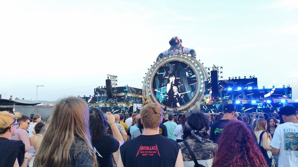 Tineri la un concert